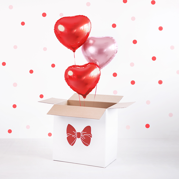 Κουτί έκπληξη με μπαλόνια καρδιές