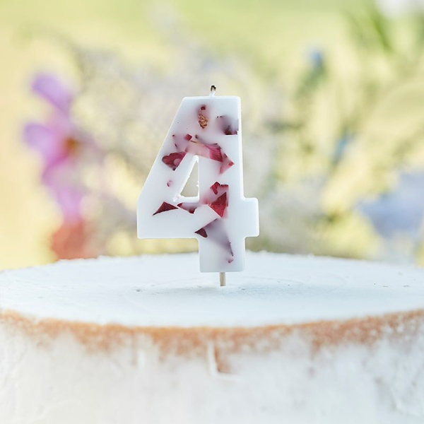 Picture of Pressed petal  number 4 birthday cake candle