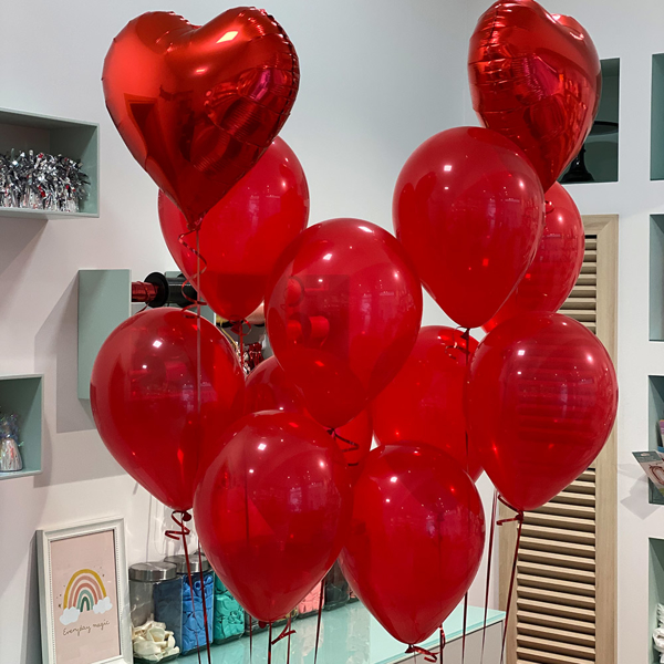 Picture of Balloon bouquet  filled with helium - Love (10pcs + 2 hearts)