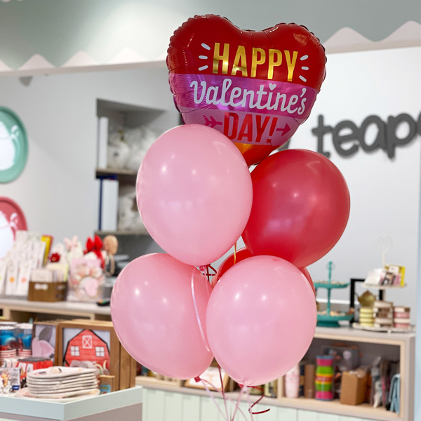 Picture of Balloon bouquet  filled with helium - Valentine pink (6pcs + 1 heart)