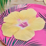 Picture of Hawaiian Tiki Tropical Flower Paper Party Napkins (16pcs)
