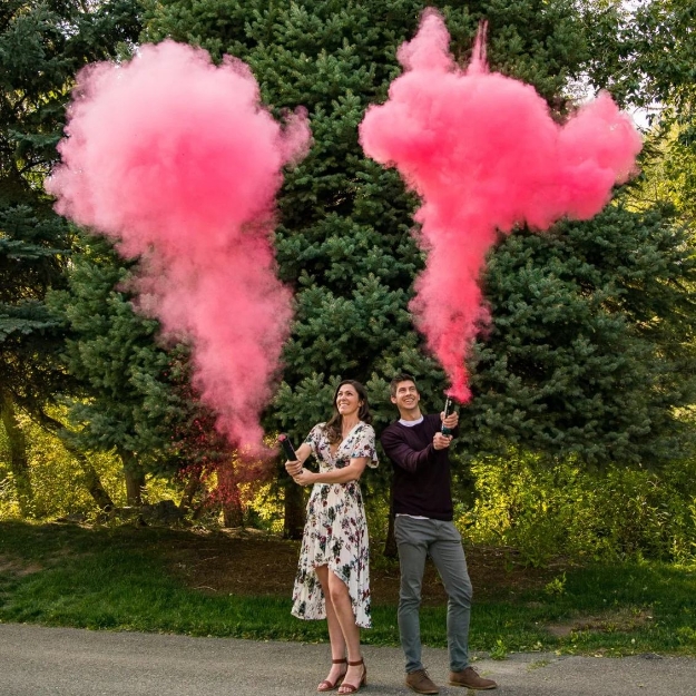 Εκτοξευτήρας με ροζ καπνό - Gender reveal