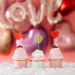 Picture of Cupcake toppers - Gold glitter hearts (6pcs)